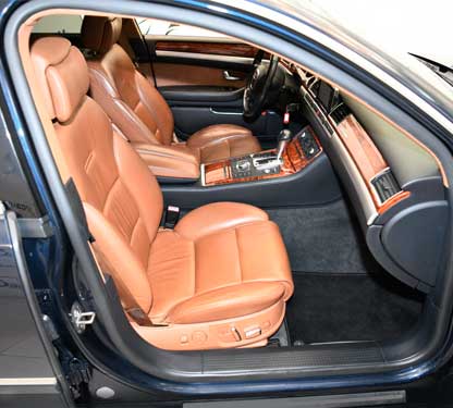 Přední křeslo limuzíny Audi A8 D3